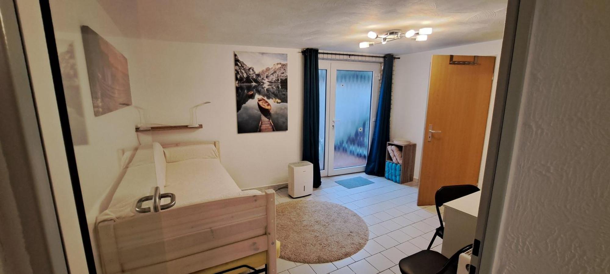 Private 1-2,5 -Zimmer-Wohnung Mit Terrasse ツュルピッヒ エクステリア 写真