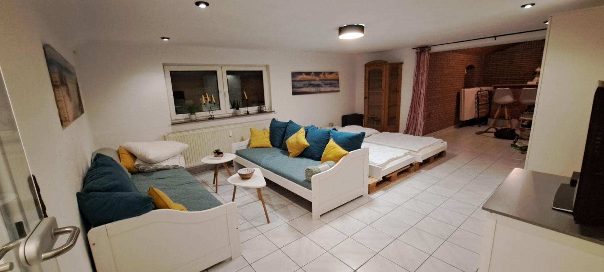 Private 1-2,5 -Zimmer-Wohnung Mit Terrasse ツュルピッヒ エクステリア 写真