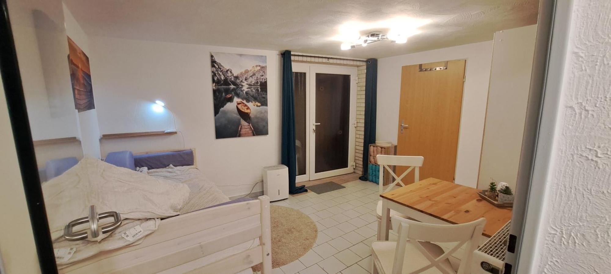 Private 1-2,5 -Zimmer-Wohnung Mit Terrasse ツュルピッヒ エクステリア 写真