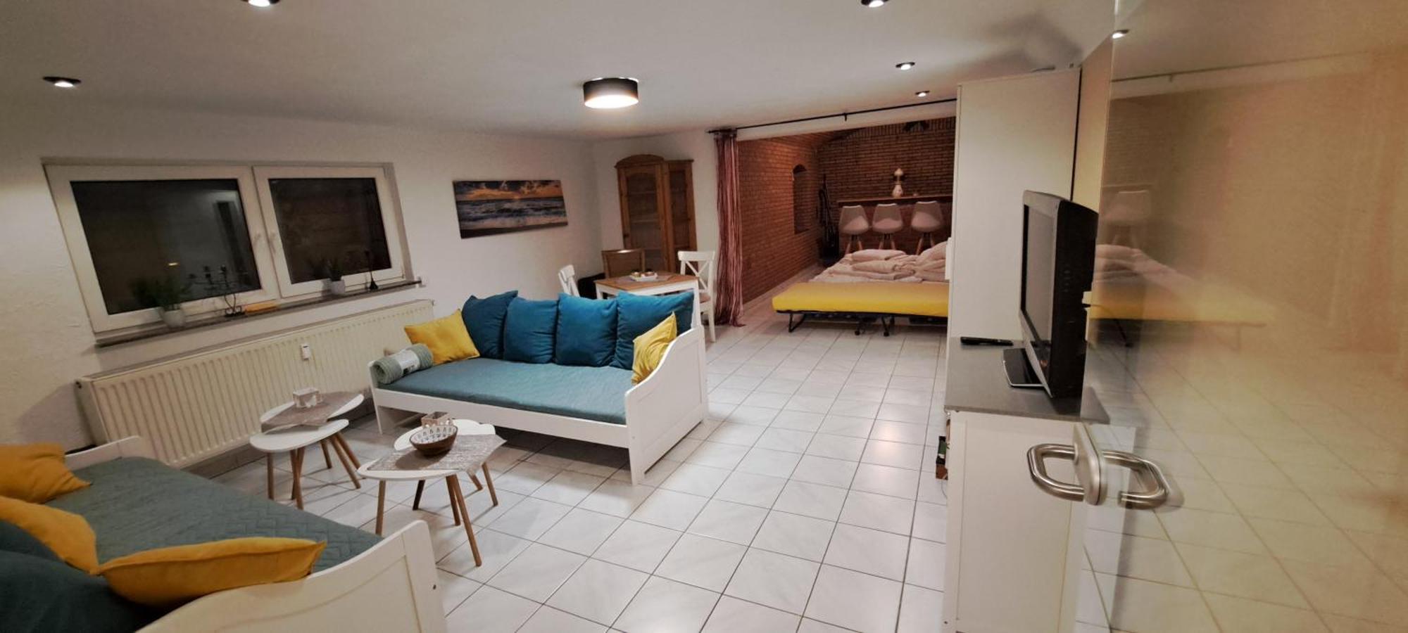 Private 1-2,5 -Zimmer-Wohnung Mit Terrasse ツュルピッヒ エクステリア 写真