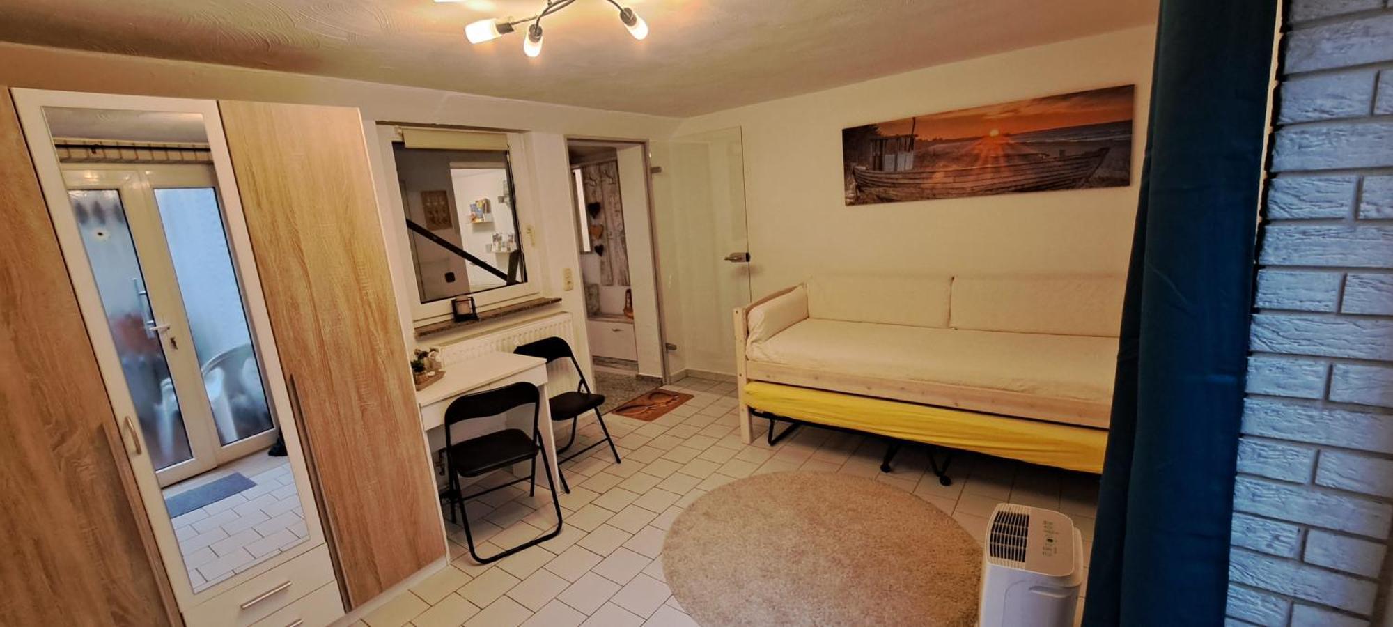 Private 1-2,5 -Zimmer-Wohnung Mit Terrasse ツュルピッヒ エクステリア 写真