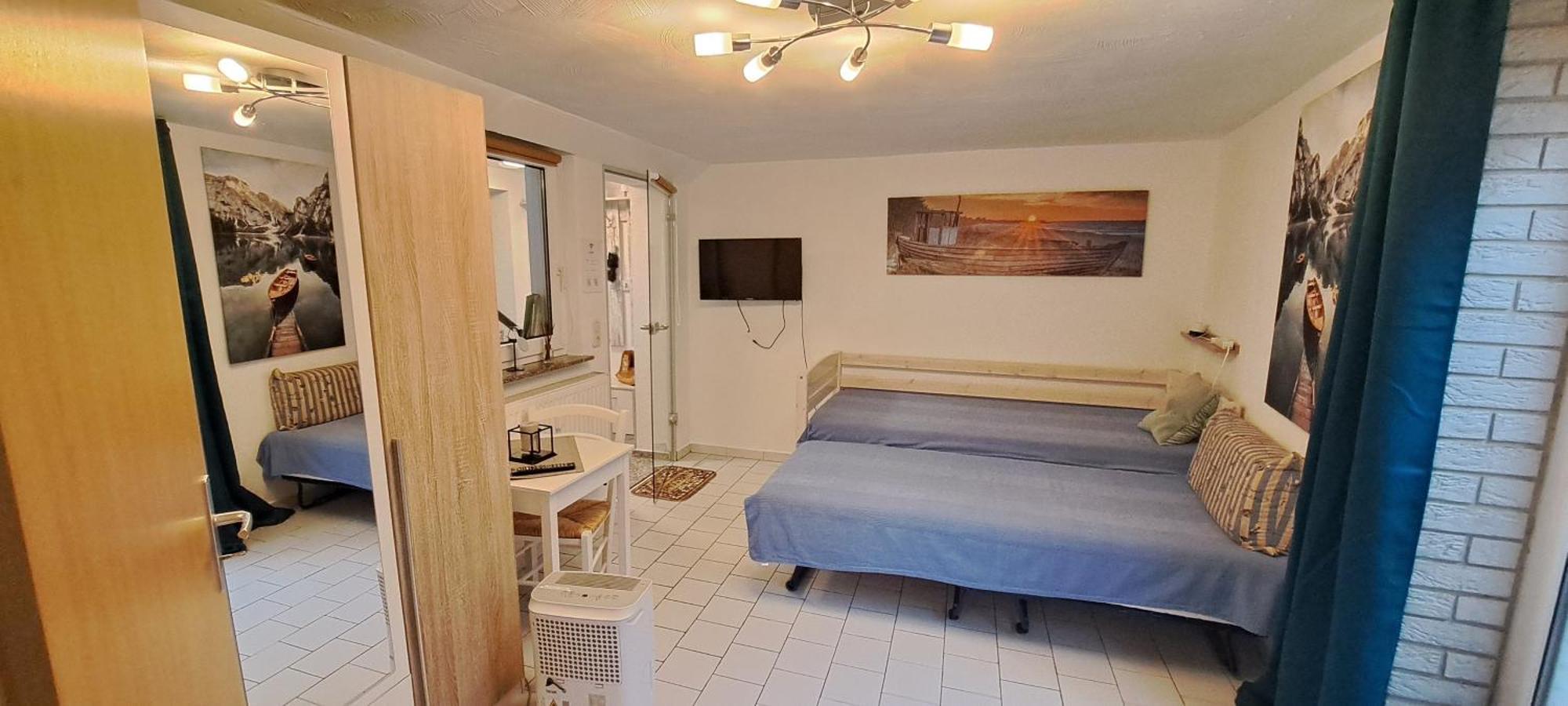 Private 1-2,5 -Zimmer-Wohnung Mit Terrasse ツュルピッヒ エクステリア 写真