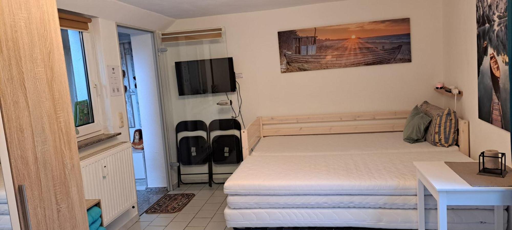 Private 1-2,5 -Zimmer-Wohnung Mit Terrasse ツュルピッヒ エクステリア 写真